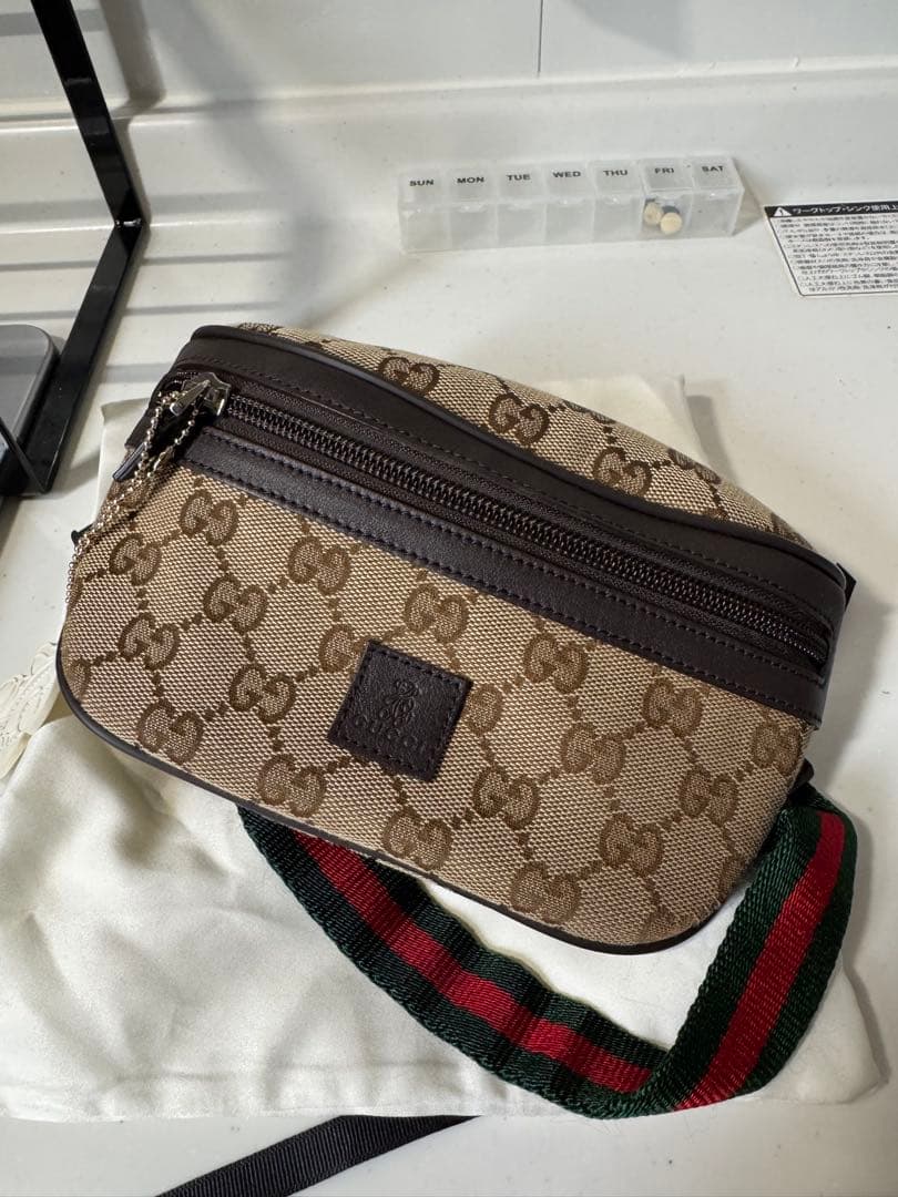 GUCCI キッズ キャンバス ボディバッグ