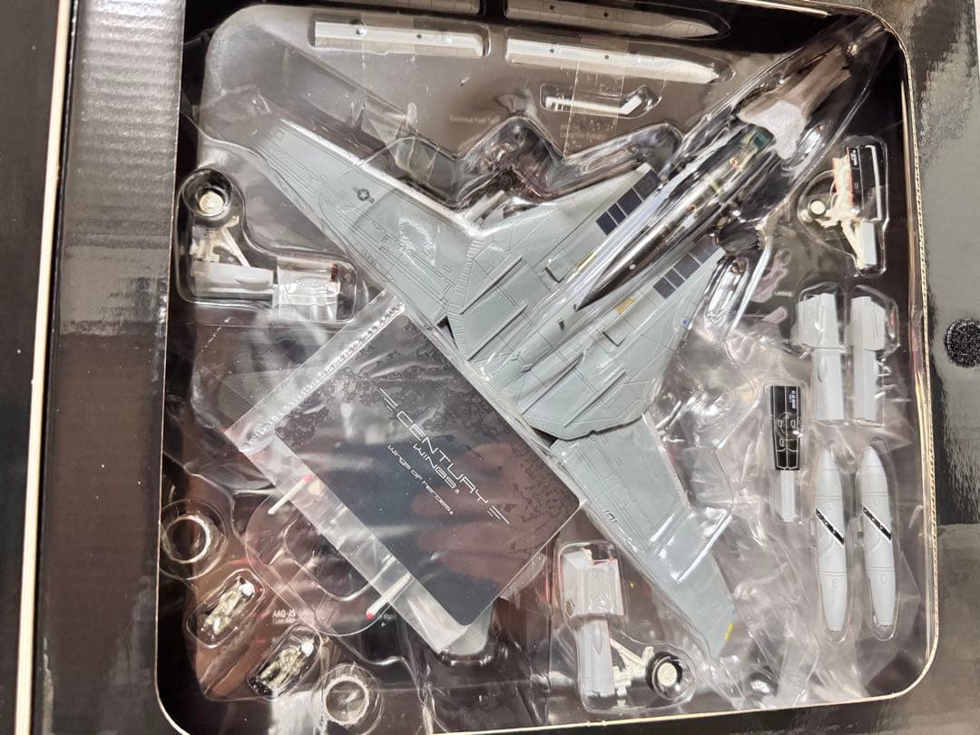 航空機・ヘリコプター CenturyWings F-14 B TOMCAT VF-103 1998 BRAND NEW CENTURY WINGS 1:72 scale F-14B TOMCAT VF-103 JOLLY