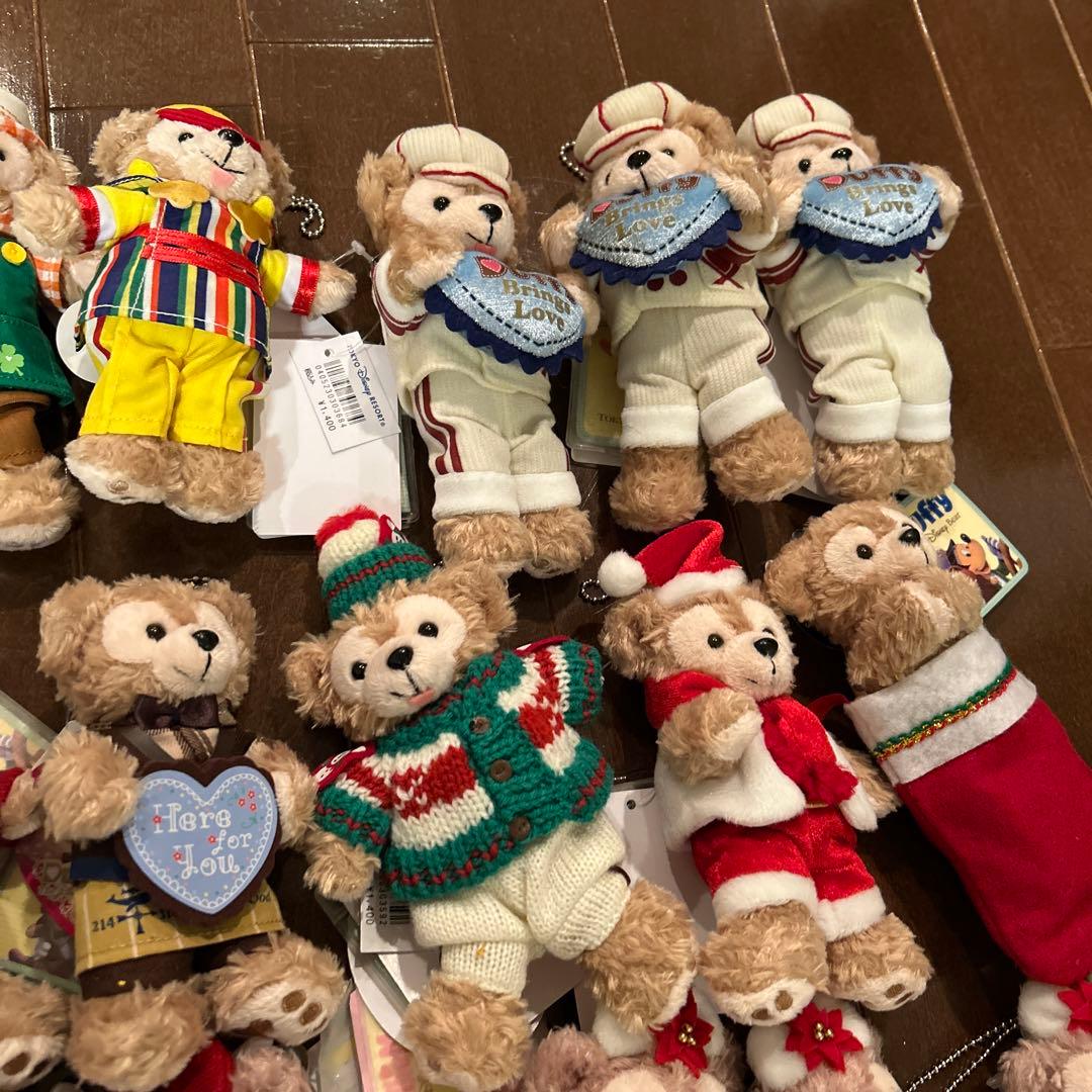 新品タグ付き】 ダッフィー シェリーメイ ぬいぐるみバッジ ストラップ