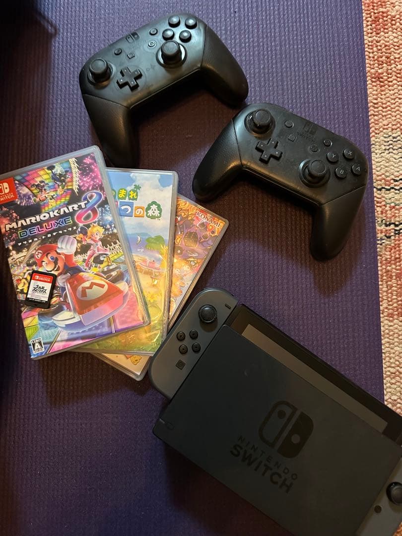 Nintendo Switch 本体 ソフト4本 プロコントローラー2個　初期型 2個セット5,980円→4,960円】 コントローラー Nintendo Switch Pro