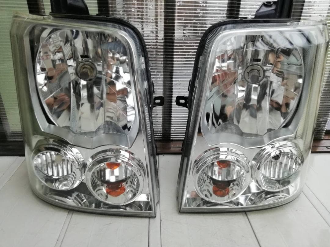 DA64W 　エブリィ　ハロゲン　ヘッドライト　 左右　レべ付　（管理J11）