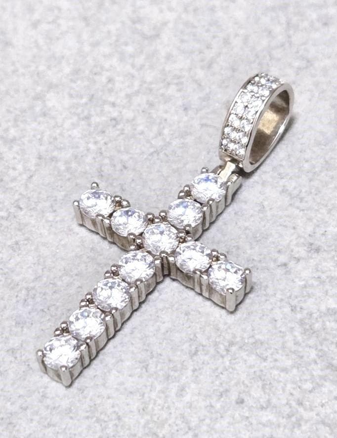 AVALANCHEアバランチ　テニスクロス　十字架　SV925トップ　43207