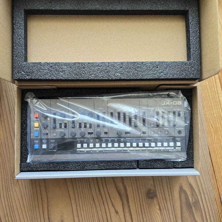 ローランド Roland Boutique JX-08