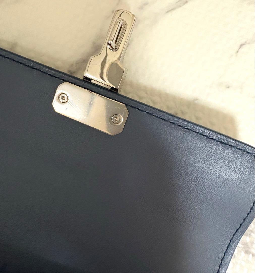 新品・未使用】 dunhill ダンヒル ロック ベルトバッグ - メルカリ