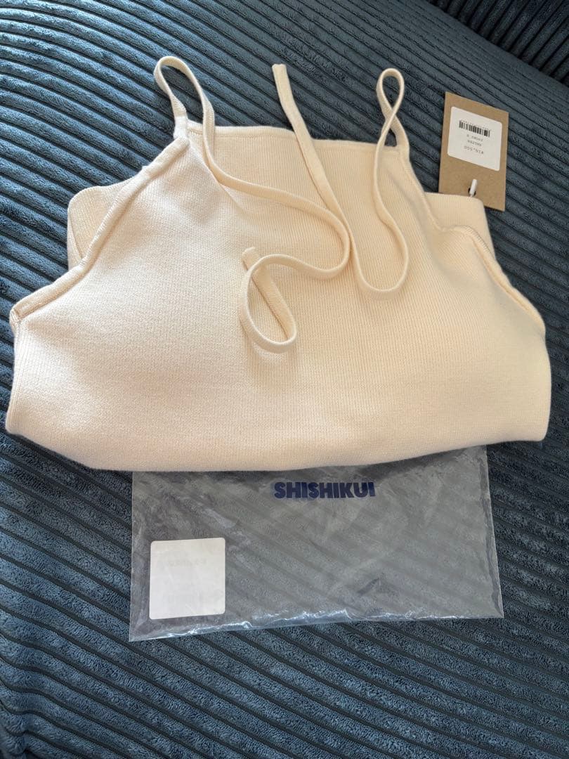 トップス THE SHISHIKUI HALTER IVORY