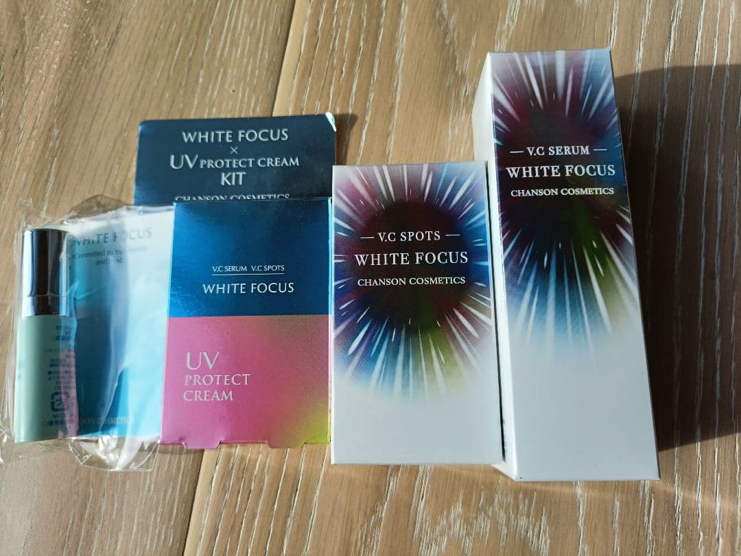 シャンソン化粧品　ホワイトフォーカスVCセラム、VCスポッツ