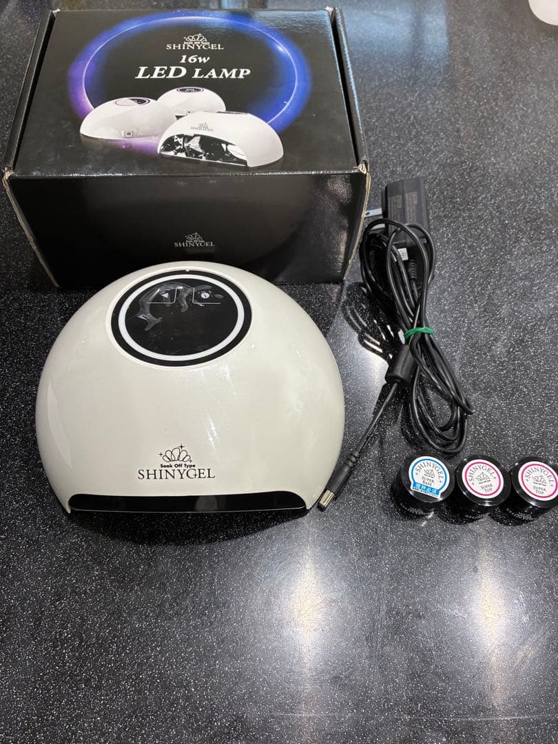 美爪‼️SHINYGEL LEDランプとジェル3色セット