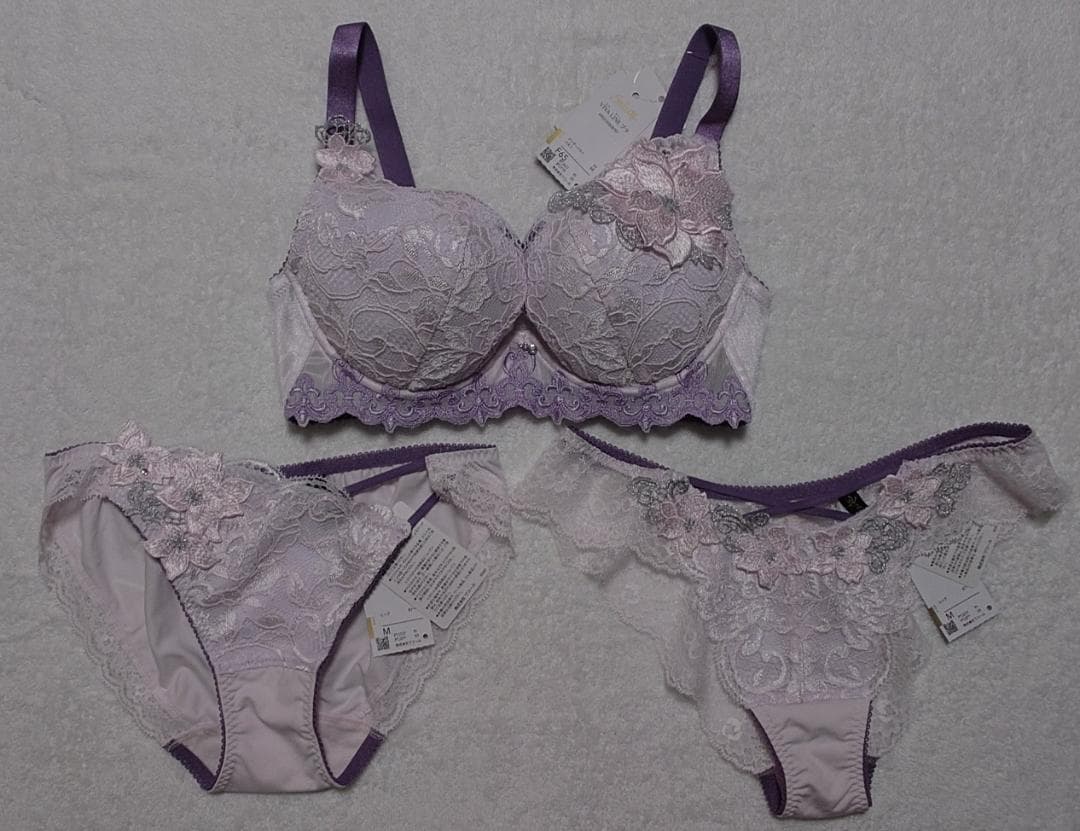 wacoal　Salut　27G　PI　ワコール　サルート　F65　TショーツM