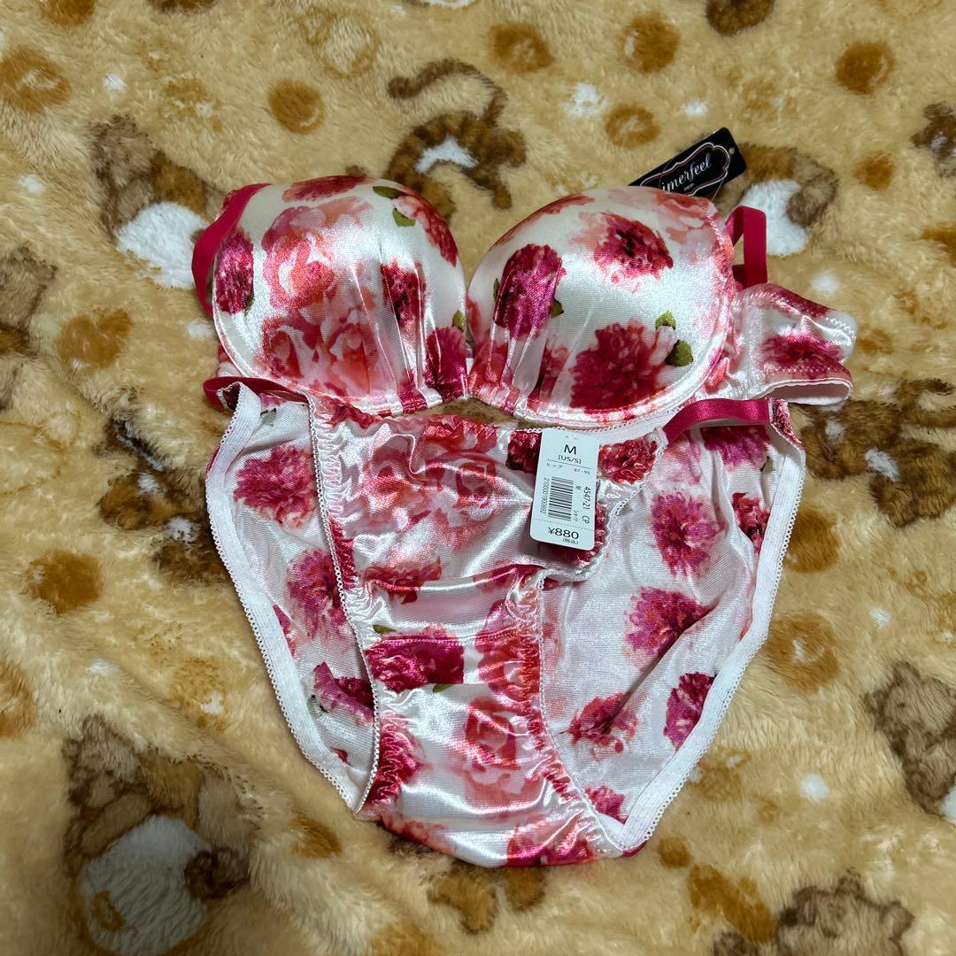 エメフィール 花柄 サテン ブラ ショーツ - メルカリ