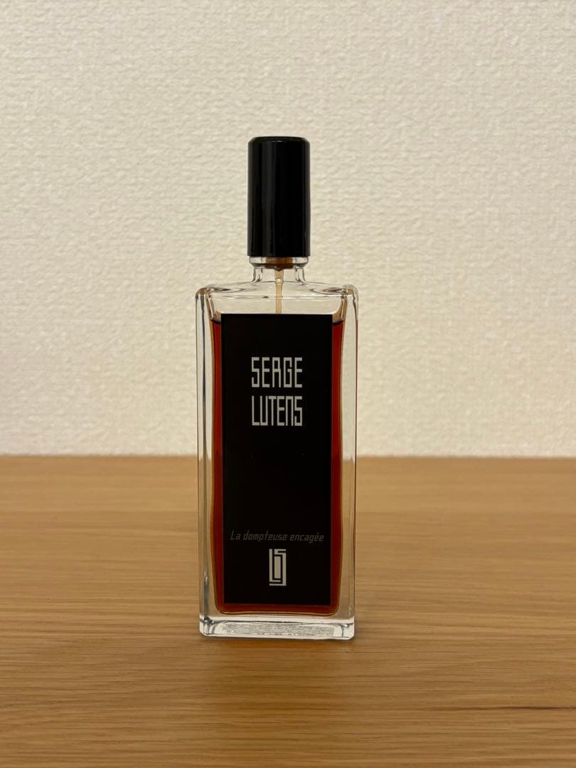 SERGE LUTENS オードパルファム 50mL