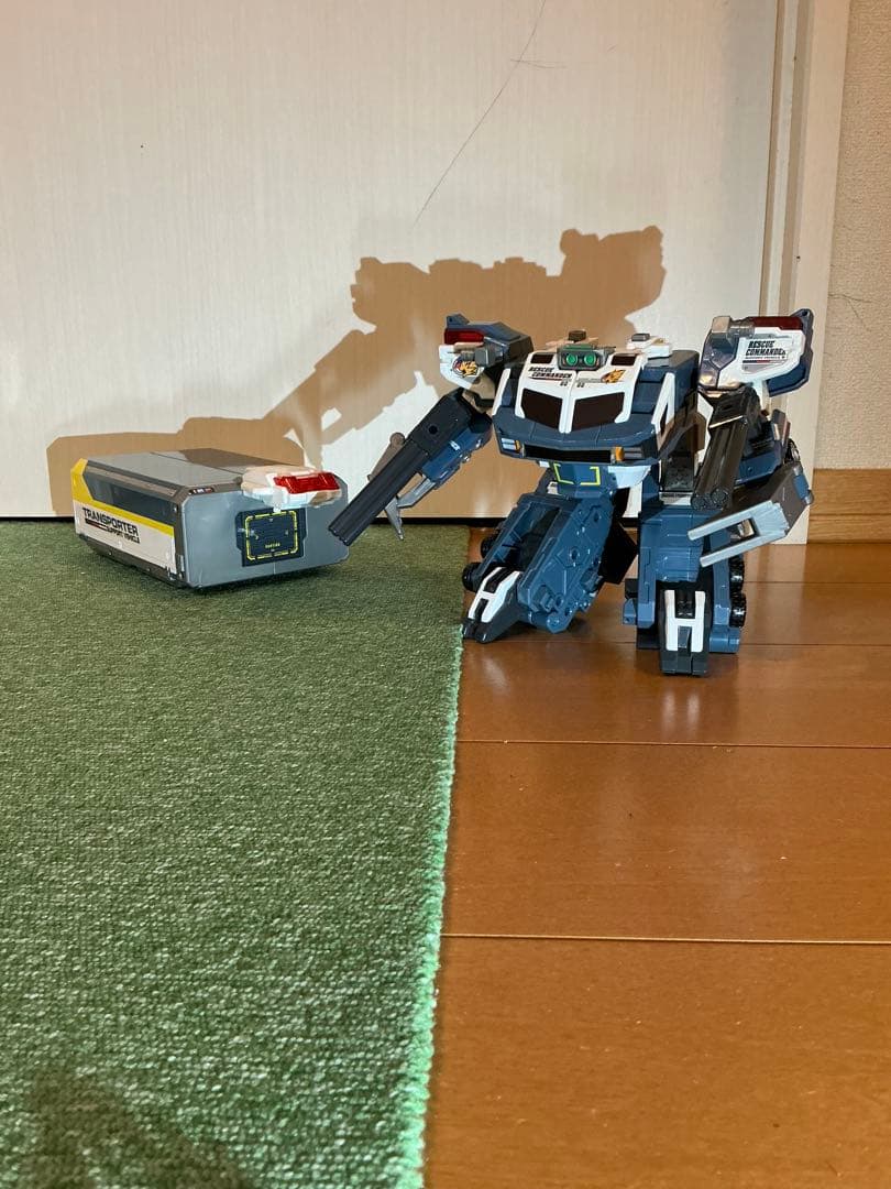 トミカ　ドライブヘッド　サイクロンインターセプター＆トランスポーターガイヤ