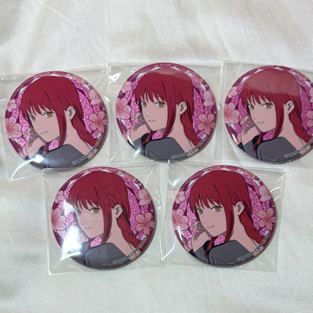 特別値引！ チェンソーマン プリンスホテル グリッター缶バッジ マキマ