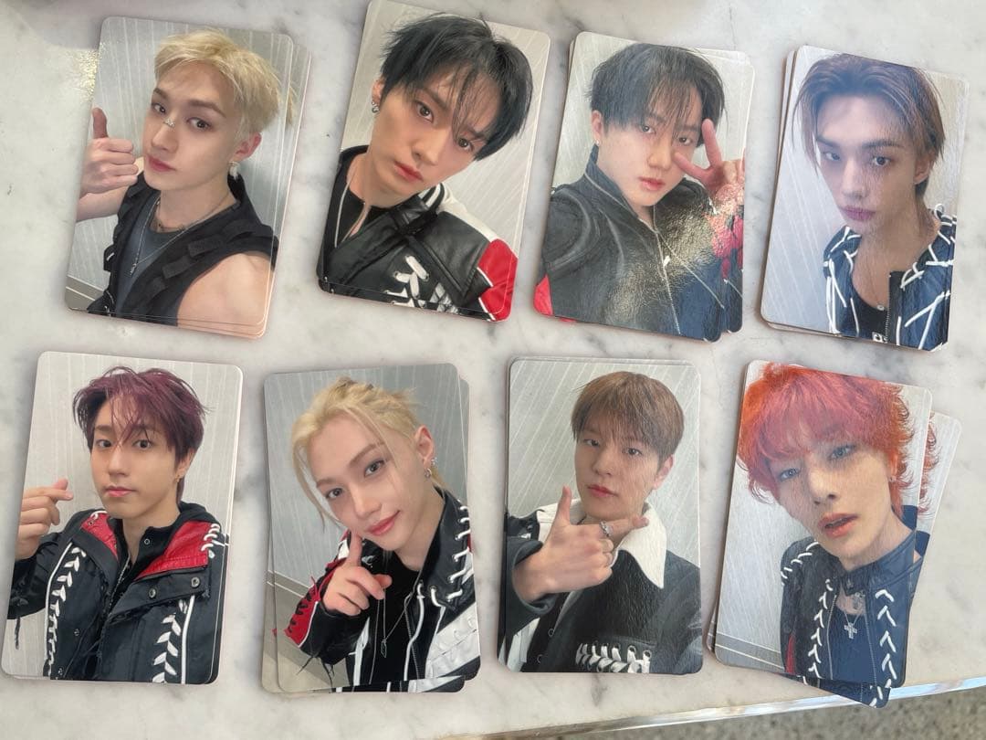 straykids hollow オフイベ　会場限定トレカ　2/1 コンプ リノ straykids Hollow 2/1 オフイベ関東会場限定トレカ - メルカリ