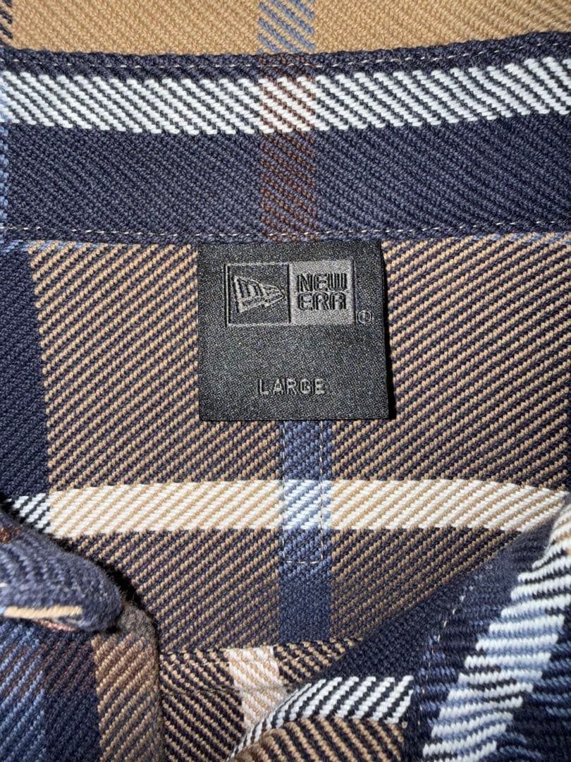 NEWERA（ニューエラ）フランネルシャツBLACKLABEL 重盛さと美着用