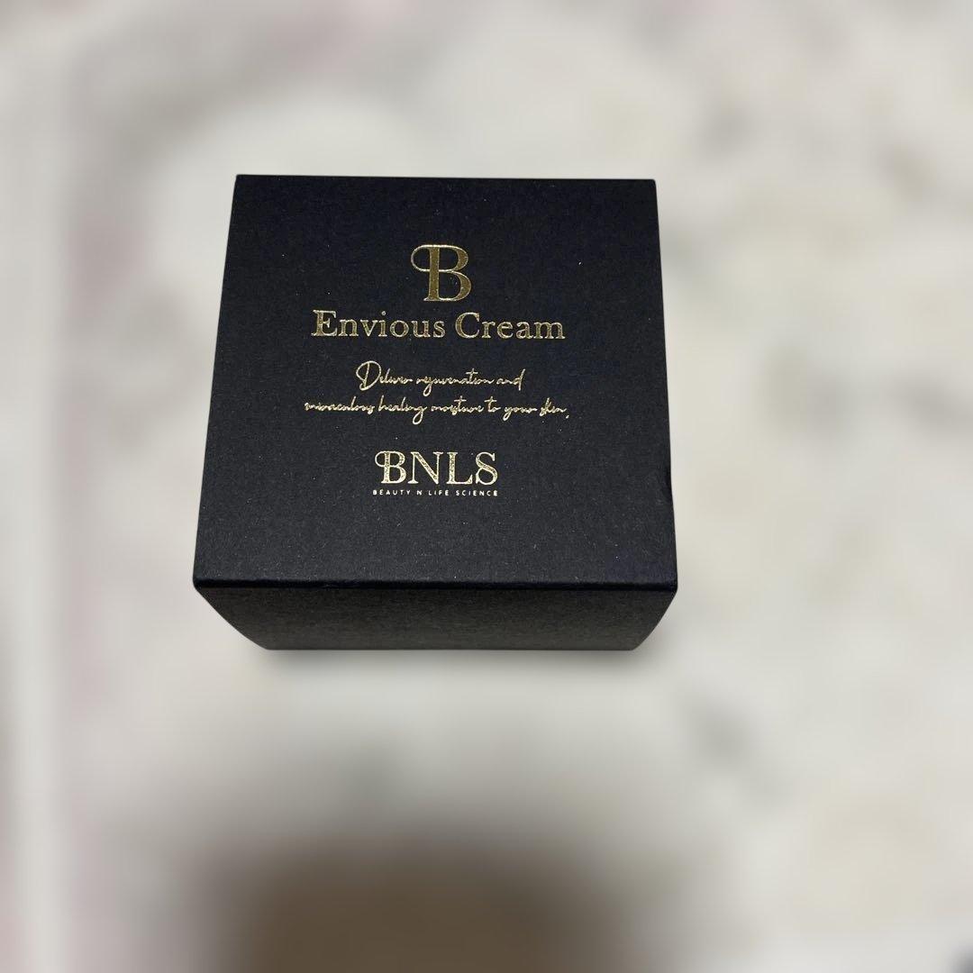 エンビアスクリーム