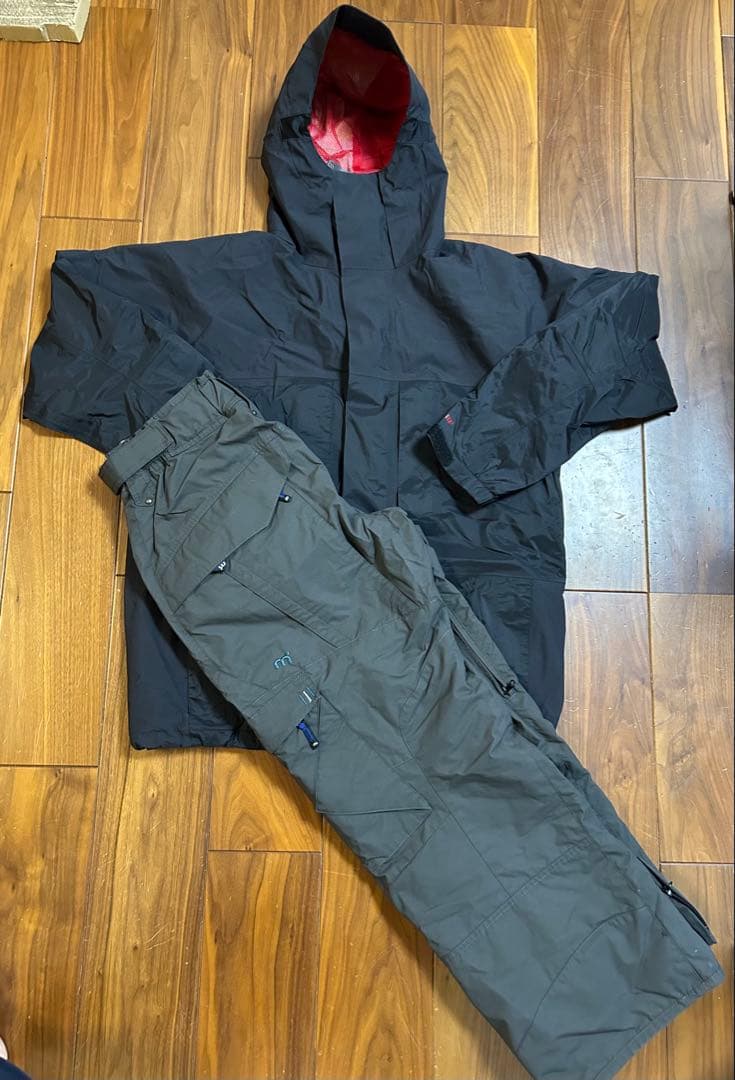バートンAK ウェア　上下セット　Ｌサイズ 楽天市場】BURTON［AK］ バートン エーケー スノーボード ウェア