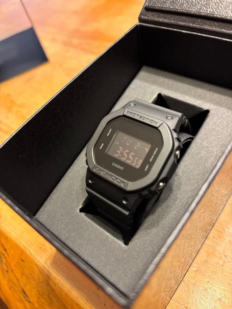 CASIO G-SHOCK 3523 オールブラック腕時計　カシオ