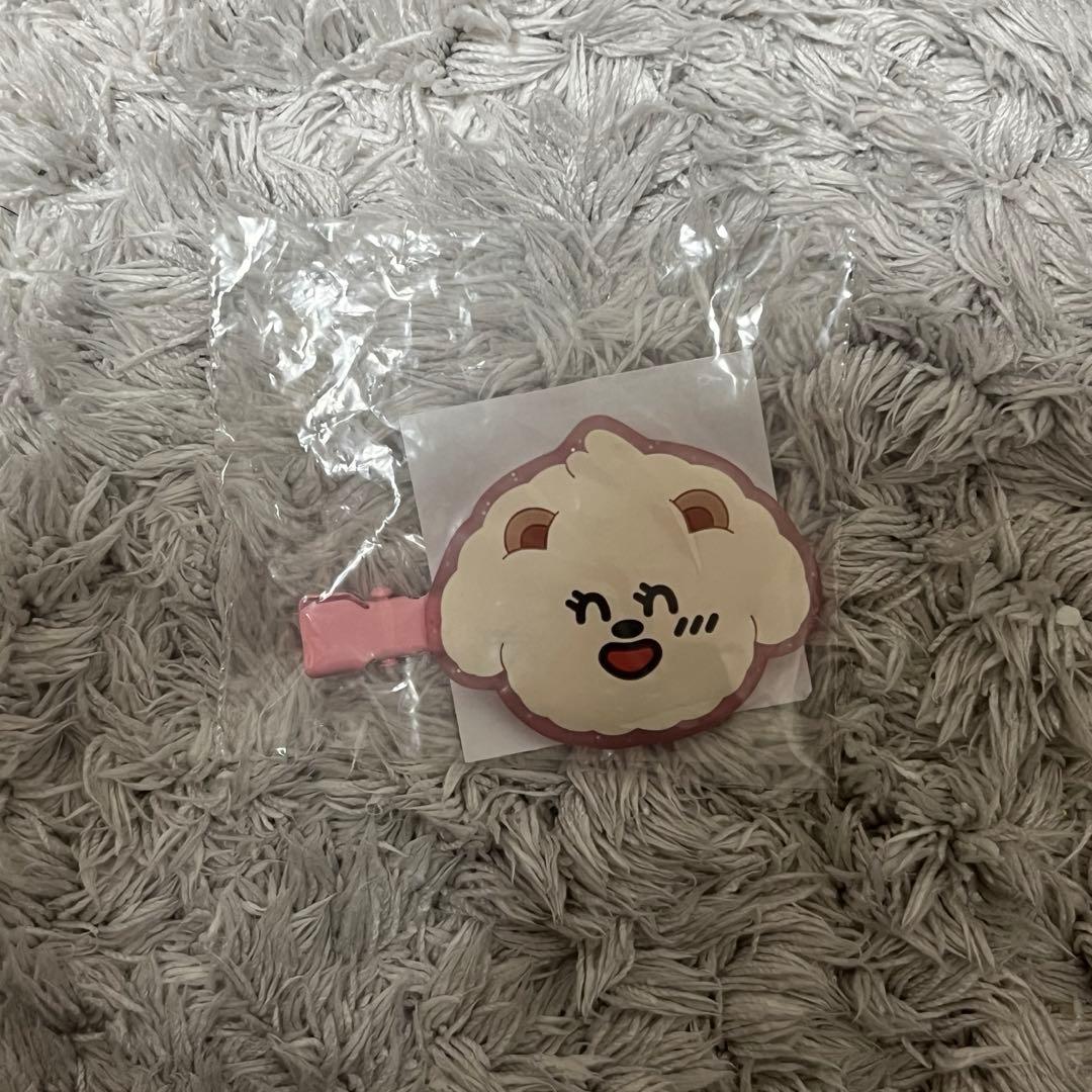 TXTACT:TOMORROWカプセルトイPPULBATUヘアクリップ バムグッ - メルカリ