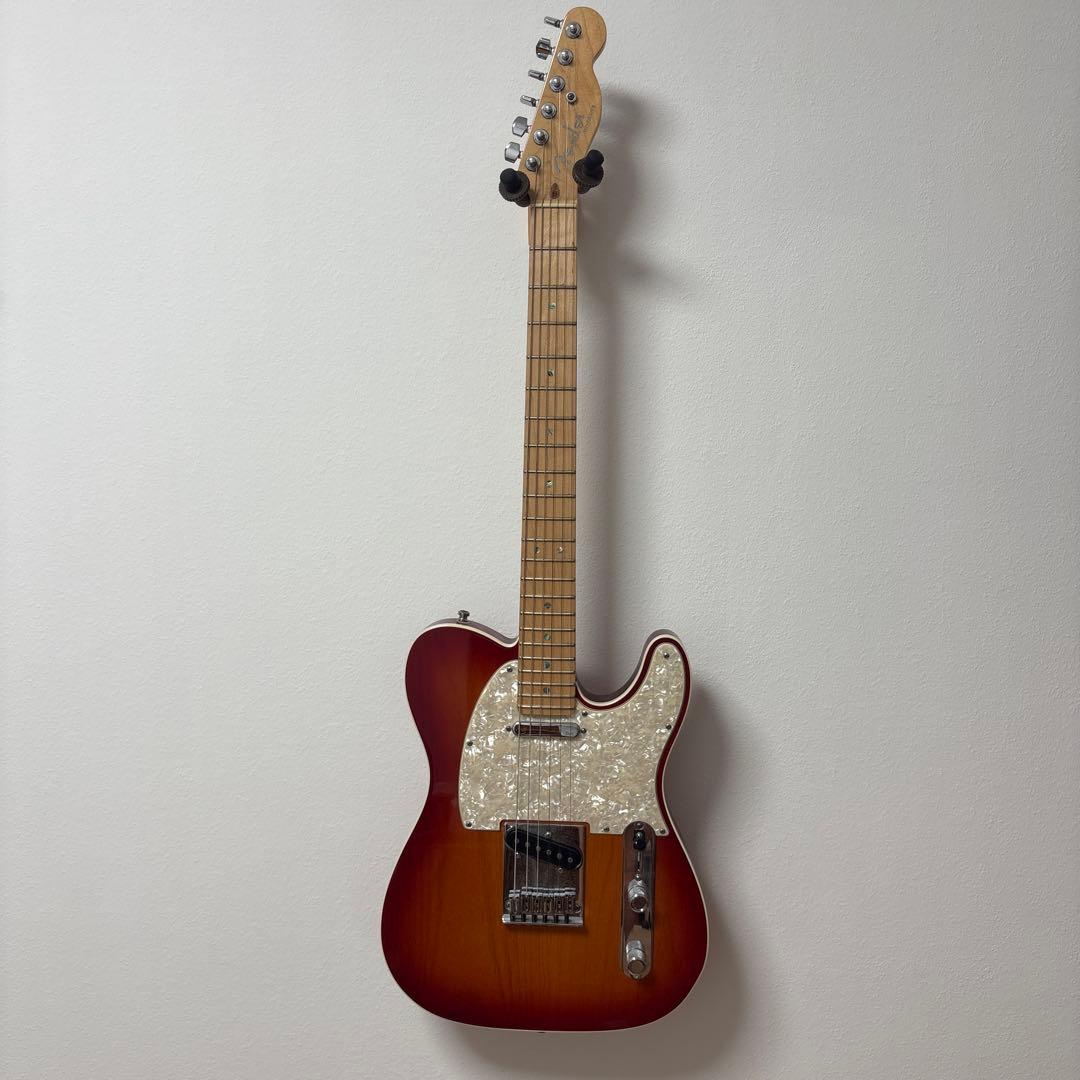 Ｆｅｎｄｅｒ　ＵＳＡ　アメリカンデラックス　エイジドチェリーサンバースト２００９