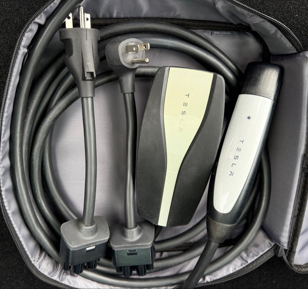 GEN II モバイルコネクター テスラ 充電ケーブルセット 専用ケース付き
