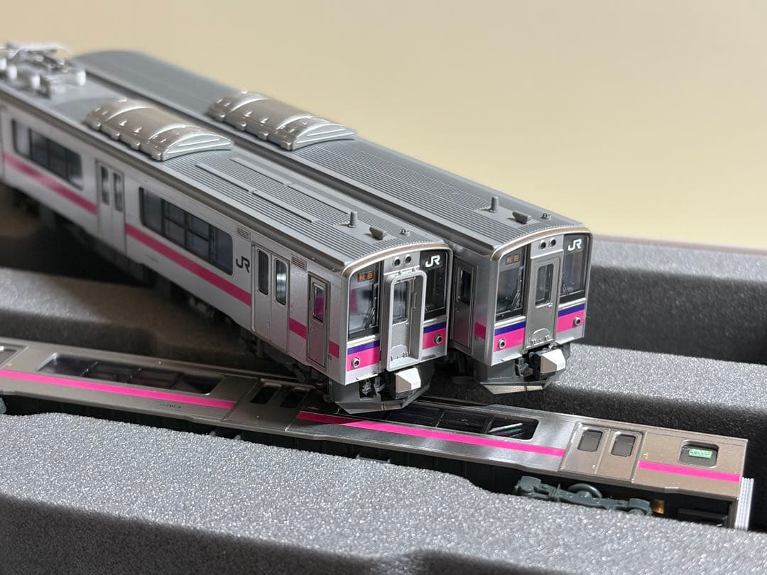 鉄道模型　Nゲージ　KATO 10-1557 701系0番台　秋田色　3両