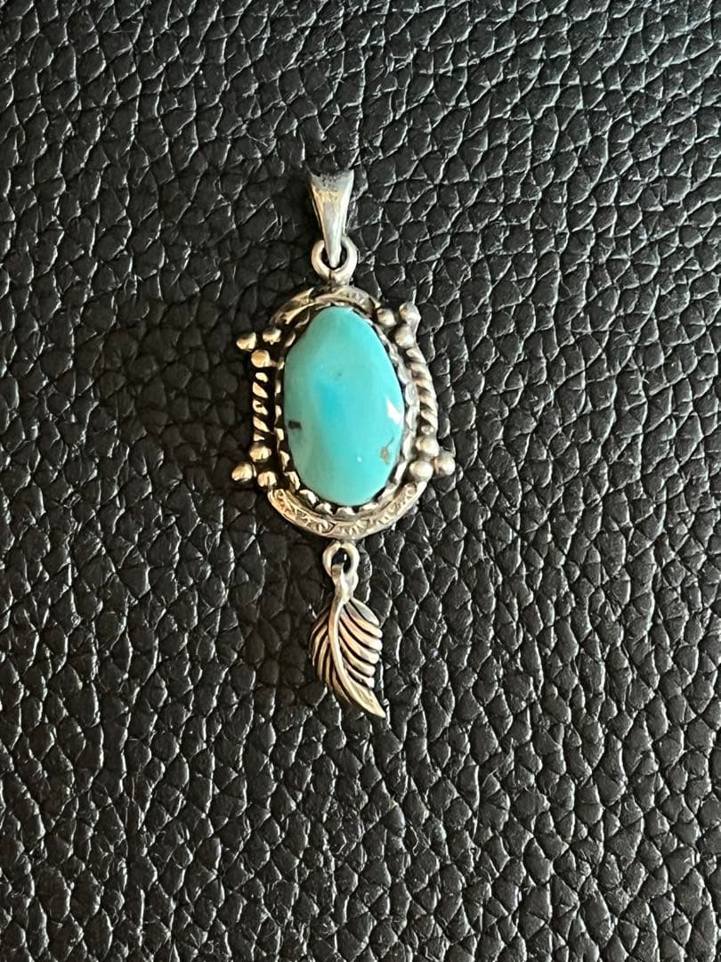 ナバホ族 925 たたき ターコイズ リーフ トップ ネックレス