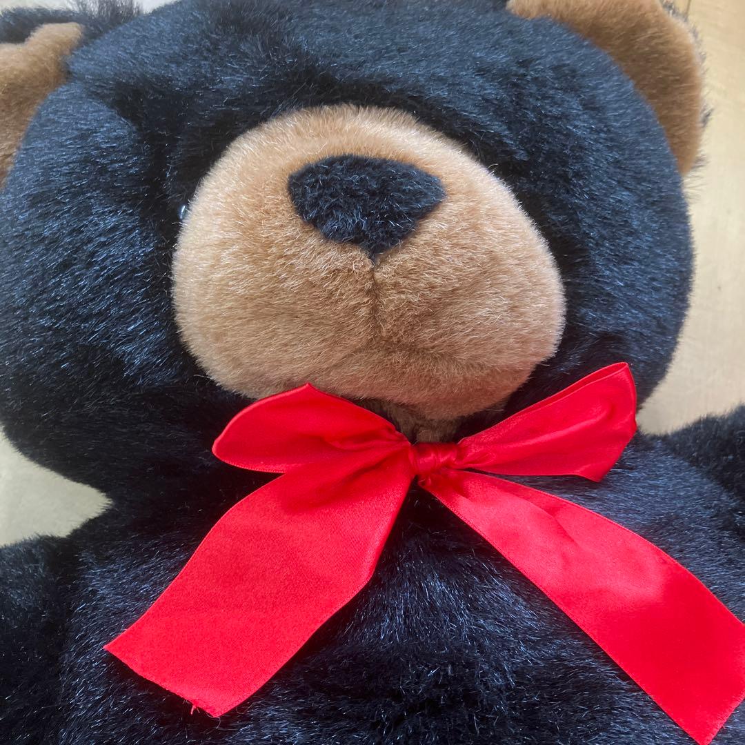 黒い大型クマぬいぐるみ 赤いリボン付き テディベア - メルカリ