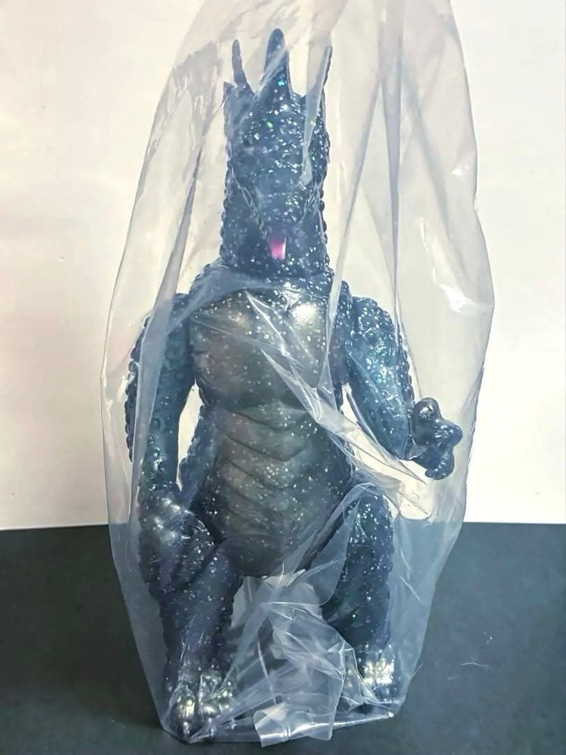 未開封】□ マルサン チタノザウルス ソフビ レインボー ラメ 【未開封