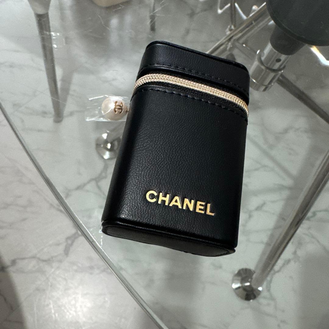 シャネルポーチ付き口紅