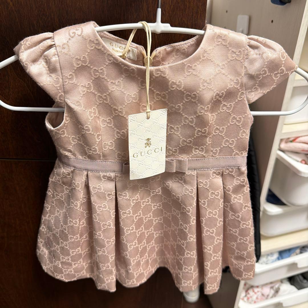 値下げ(新品未使用タグつき)グッチGucci 3/6ドレス　ワンピース　ピンク