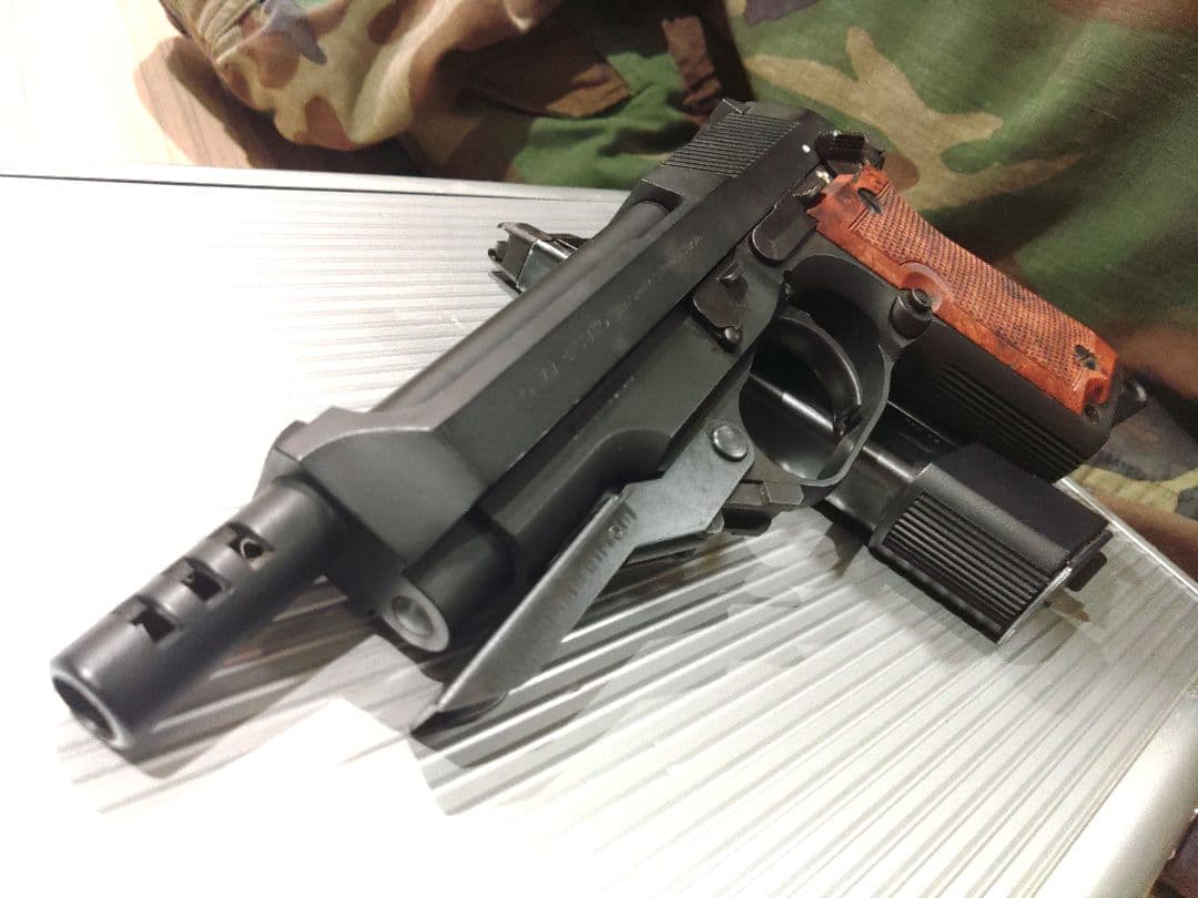 KSC M93RII ガスブローバック ABS セミ/フル/3バースト作動 KSC ☆KSC M93RII ヘヴィウェイト システム7 ガスブローバック 18歳