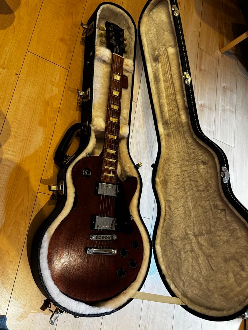 Gibson Les Paul Studio レスポールスタジオ LPSTAA01E2BN1_front.jpg