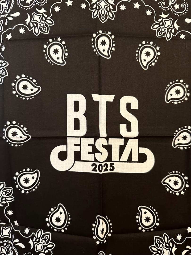 BTS FESTA 2025 ARMY ZONE バンダナ 新品 - メルカリ