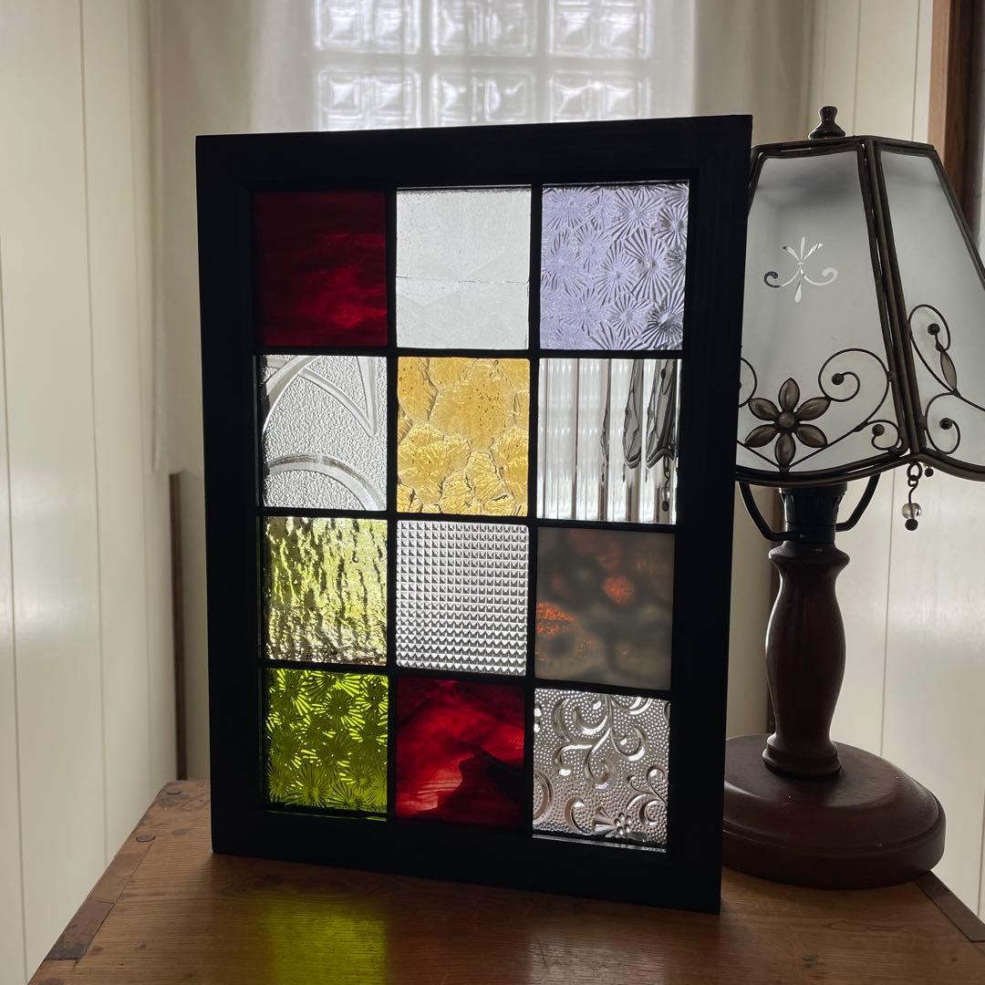 ステンドグラス　パネル　和モダン　格子戸