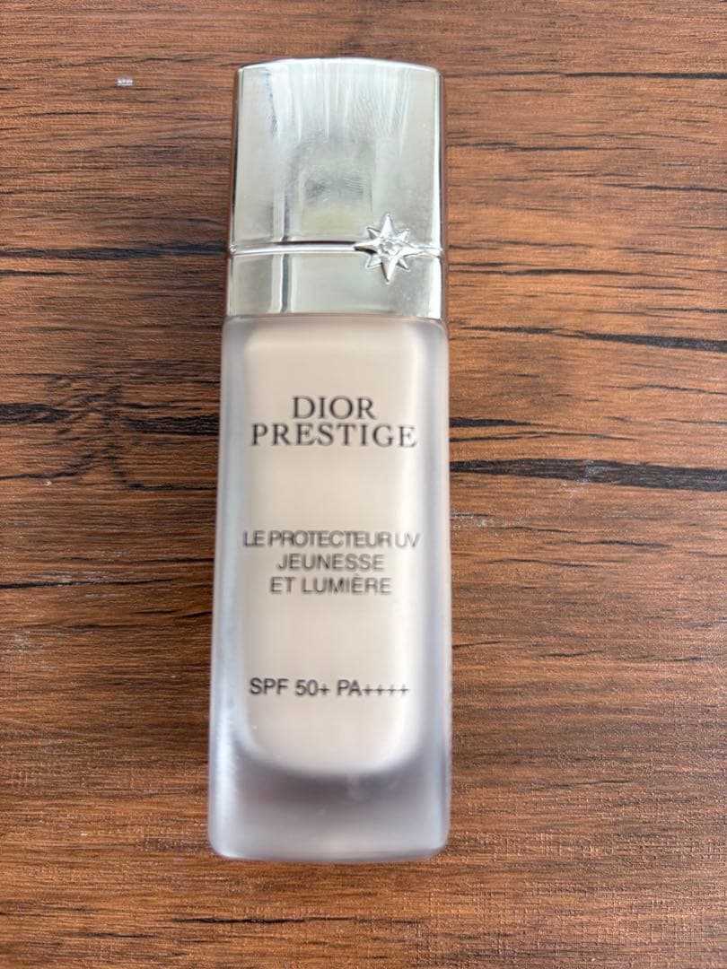 Dior Prestige UV プロテクター 30ml