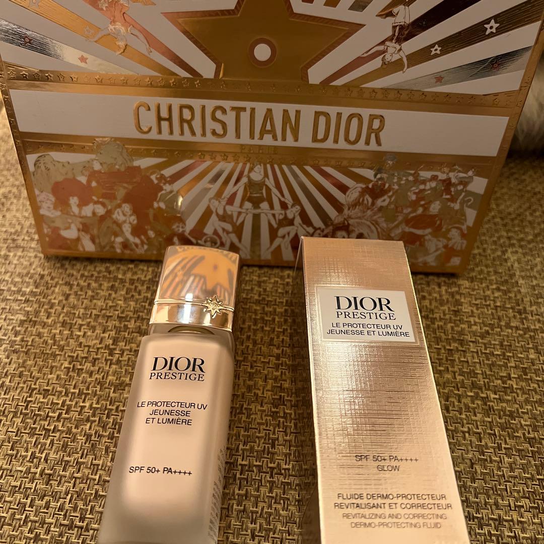diorプレステージ　ホワイト　ル　プロテクター　UV ルミエール　シアーグロウ