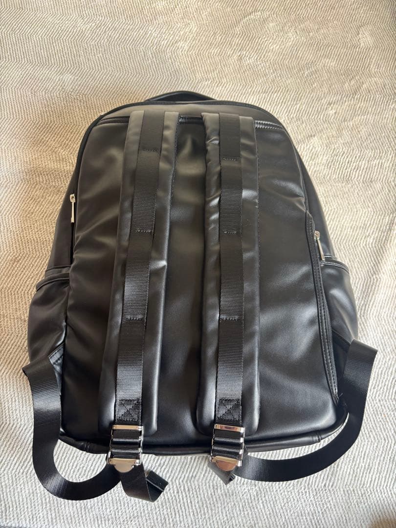 HARE 未使用プレートポケットデザインリュック - メルカリ