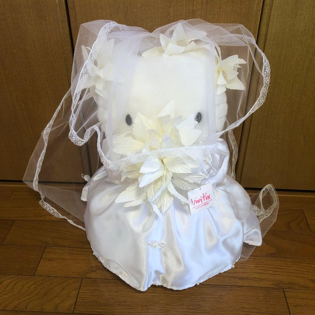 vivitix限定ハローキティ　ウエディングドール