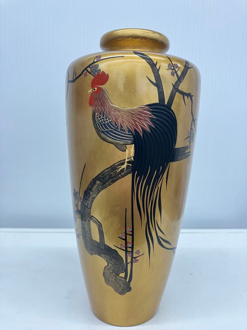 優美な尾長鶏 縁起のよい 梅に長尾鶏 木製漆器 金色 ビンテージ