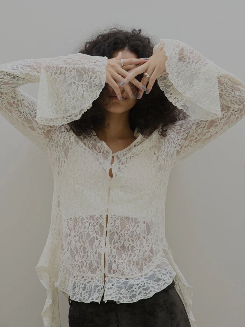 UND 2WAY CUT LACE FRILL TOP アイボリー UND 2WAY CUT LACE FRILL TOP