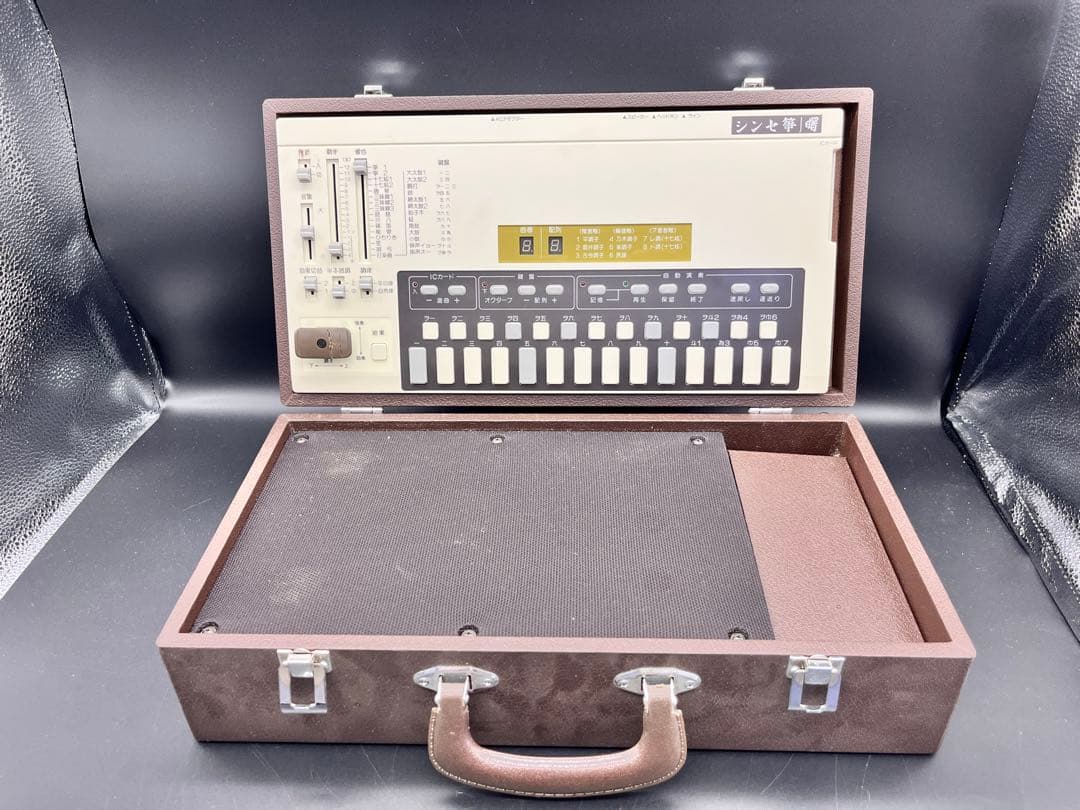 マイクロソニック SK-10 シンセ箏 曙 和楽器R705165 楽天市場】全音 文化箏 羽衣 ZK-10 ソフトケース「椅子までついた充実