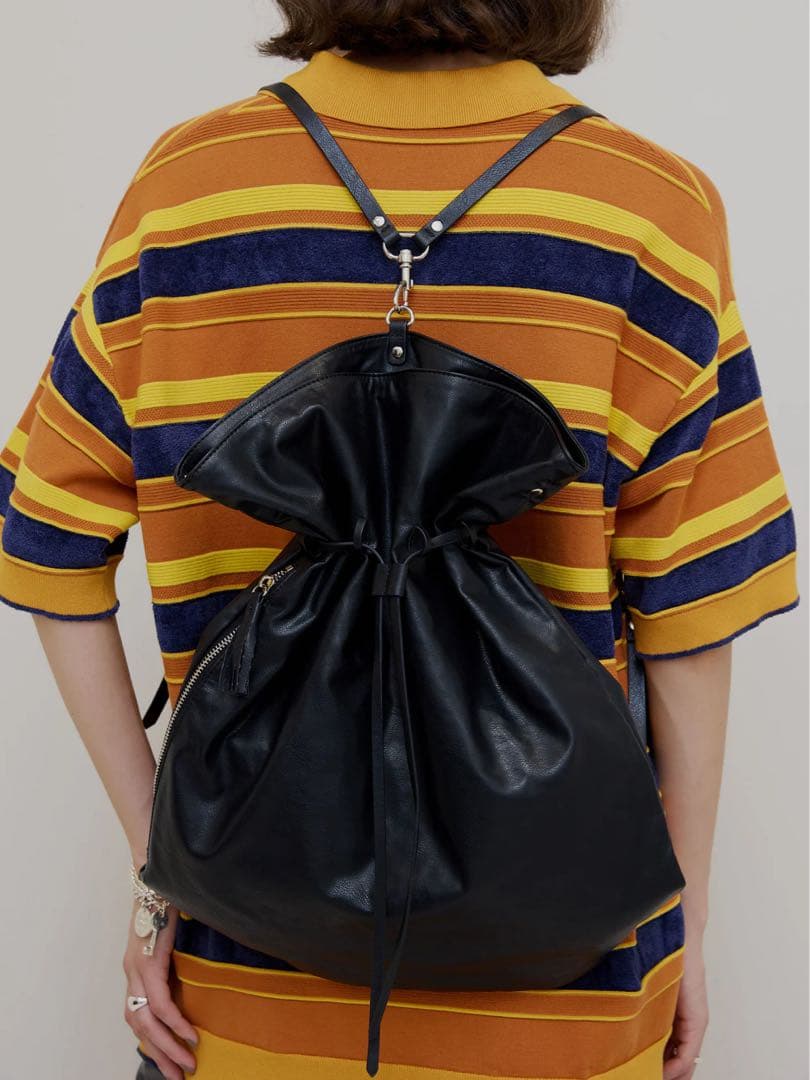 Ameri MANY WAY SYNTHETIC LEATHER BAG アメリ Ameri（アメリ）の「FAKE LEATHER PLEATS BAG（ハンドバッグ）」 - WEAR