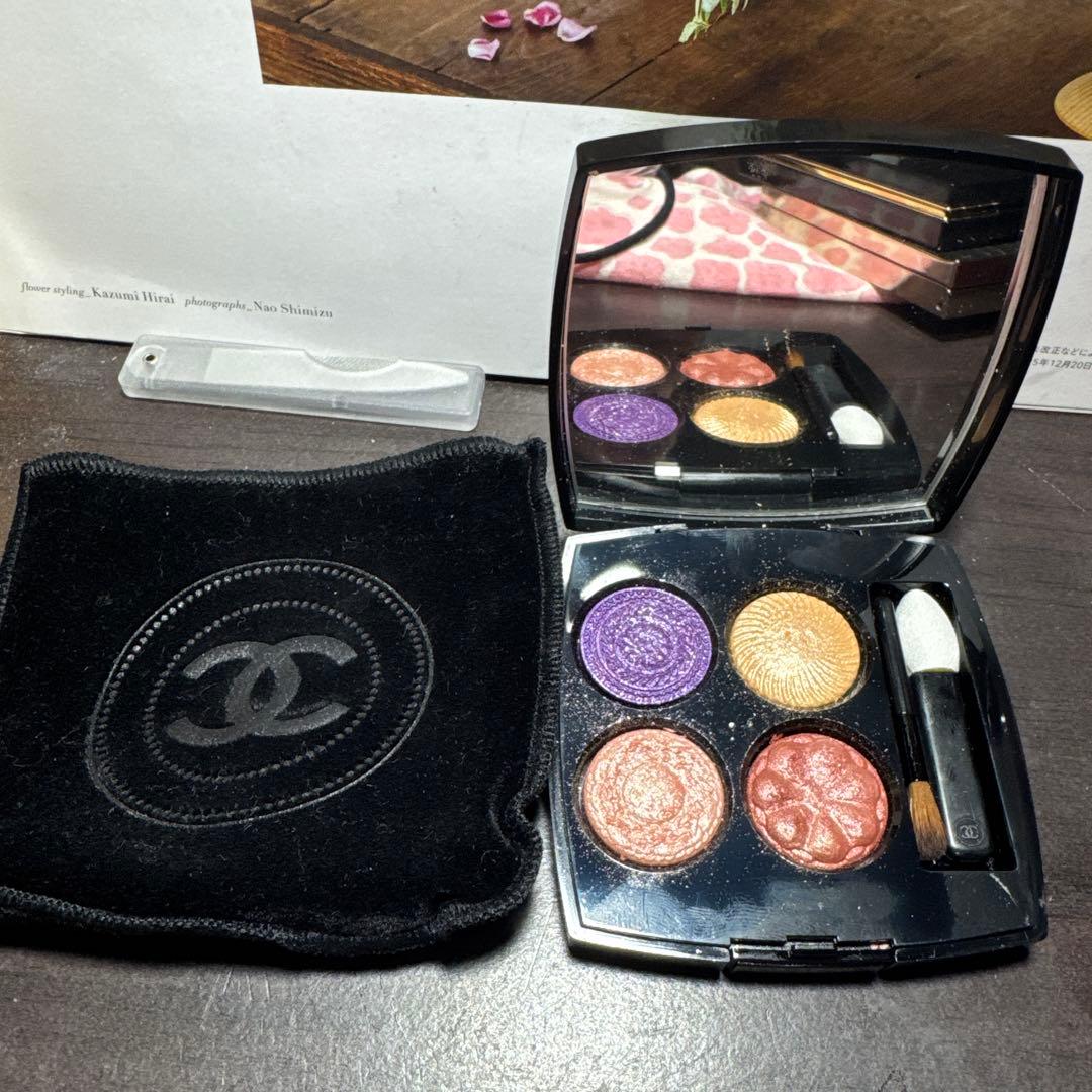 CHANEL アイシャドウパレット 239 ボタン バロック