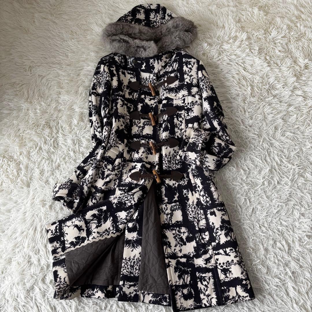 Lois CRAYON✨ダッフルダウンコート　トグル　総柄　フード　リアルファー