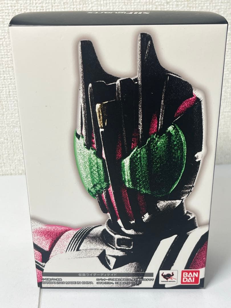 S.H.Figuarts（真骨彫） 仮面ライダーディケイド