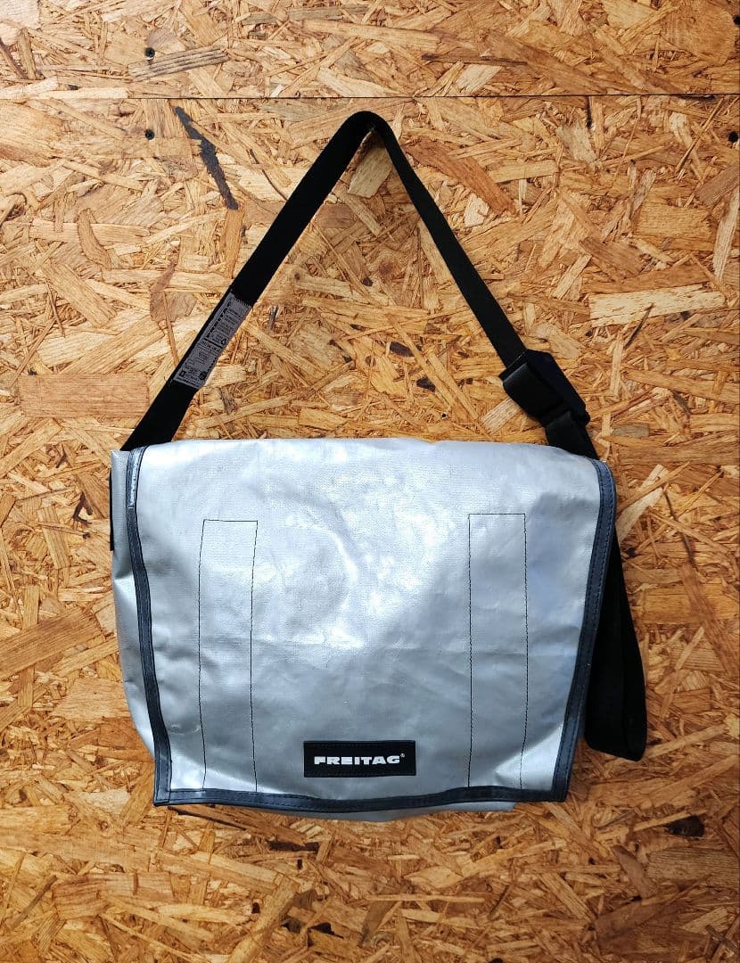 FREITAG　フライターグ　ショルダーバッグ 中古・古着通販】FREITAG (フライターグ) ショルダーバッグ｜ブランド
