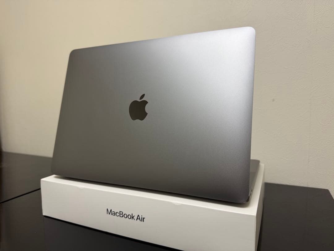MacBook Air M1 2020 8G 256GB 付属品完備 Amazon.com: Apple 2020 MacBook Air with Apple M1 Chip, 13-inch