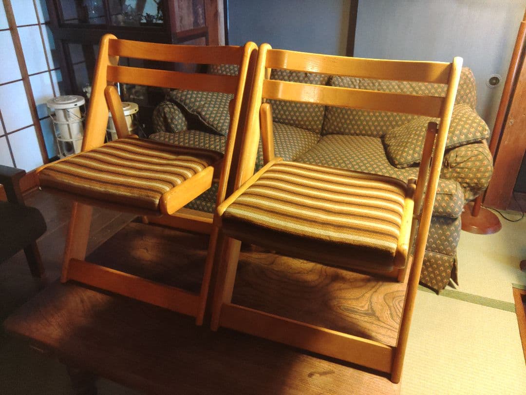 希少　折りたたみチェア　モケット　アンティーク　レトロ　ヴィンテージ　椅子