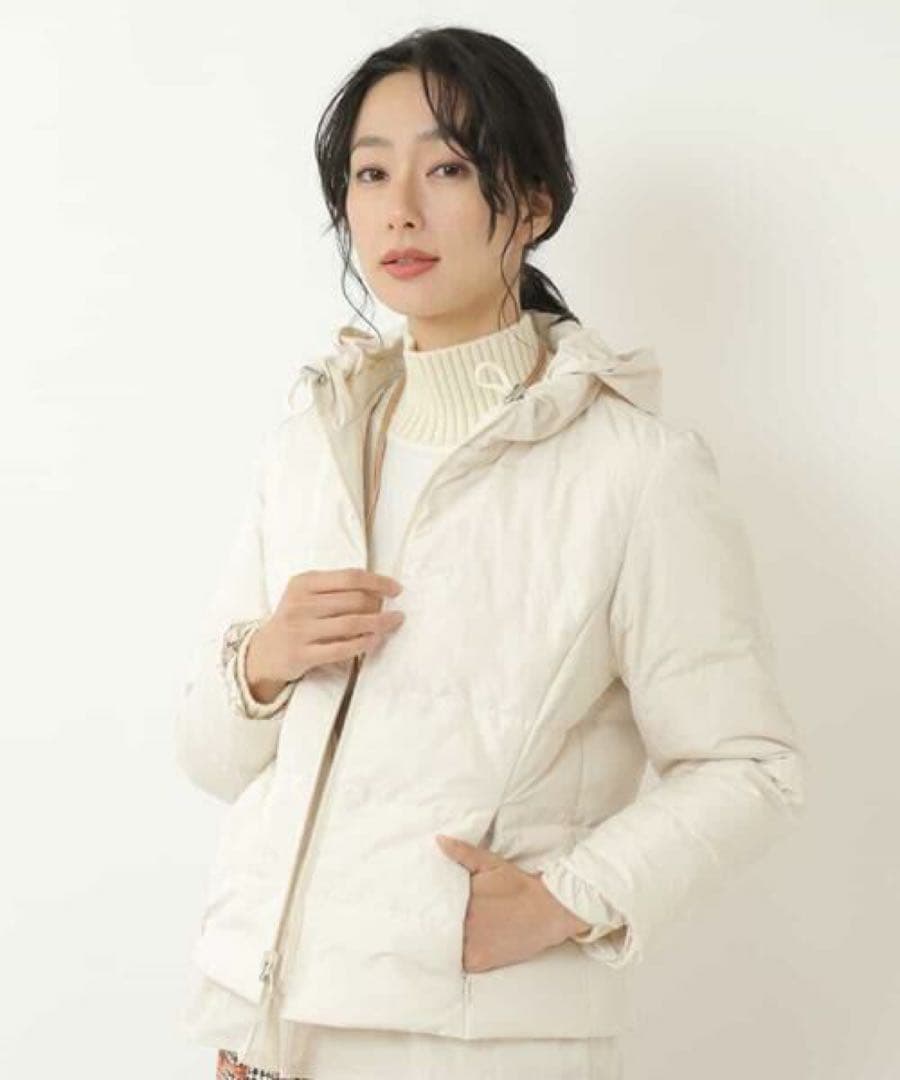 HIROKO BIS リバーシブルタフタショート　ダウンジャケット