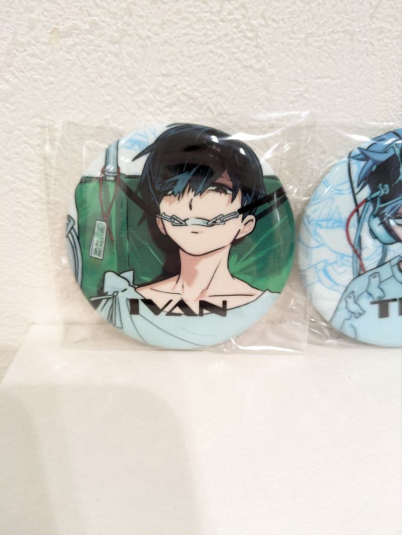 ALIEN STAGE エイリアンステージ イヴァン ティル 缶バッジ ① - メルカリ